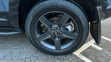 Land Rover Defender 3.0 D250 X-Dynamic SE 90 3dr Auto Diesel Estate